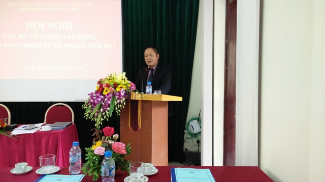 Liên Đoàn trưởng Nguyễn Trường Giang trình bày Báo cáo tại Hội nghị