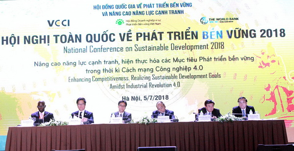 Hội nghị toàn quốc về Phát triển bền vững 2018: Hội nghị do Thủ tướng Chính phủ Nguyễn Xuân Phúc (thứ 3 từ trái sang) chủ trì